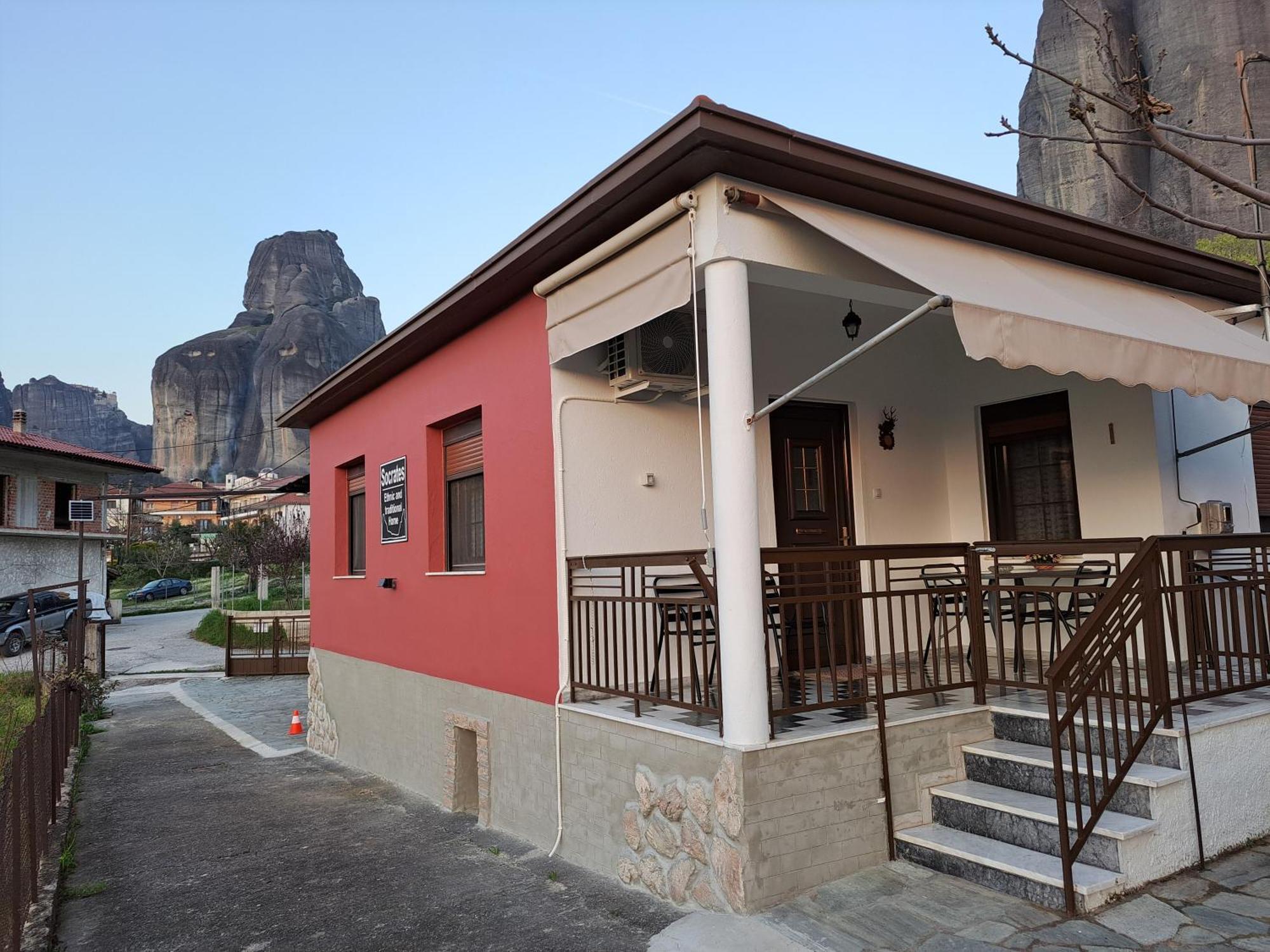Socrates Ethnic And Traditional Studio كالامباكا المظهر الخارجي الصورة