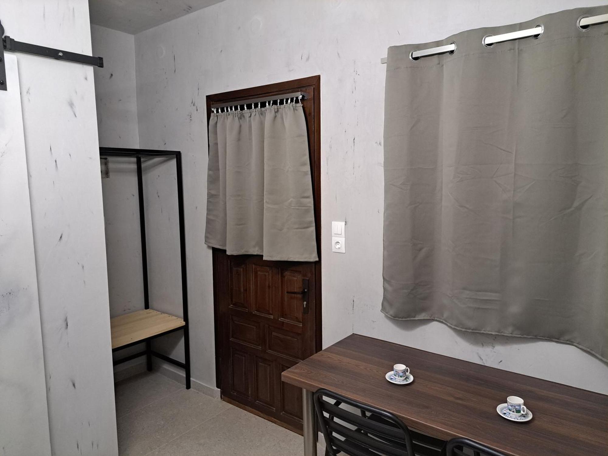 Socrates Ethnic And Traditional Studio كالامباكا المظهر الخارجي الصورة